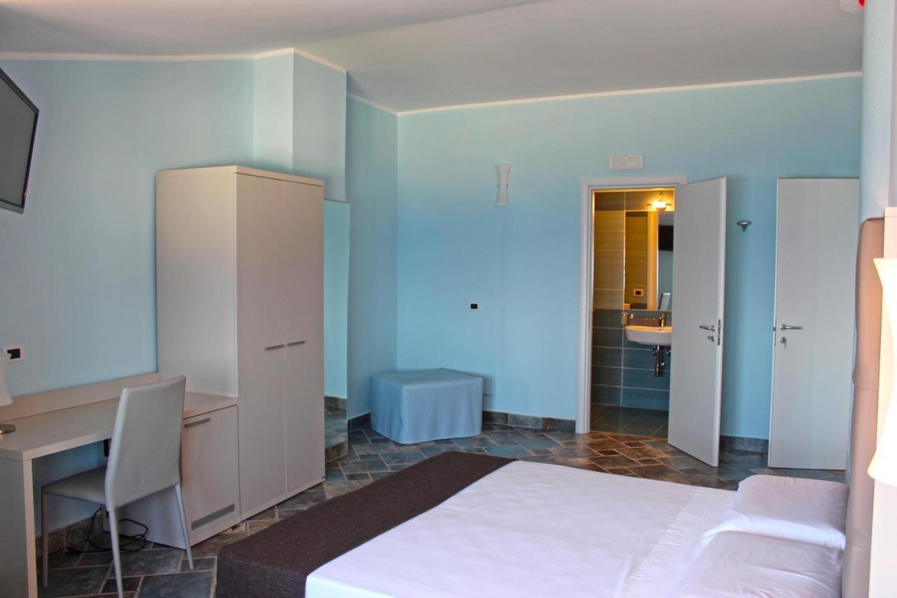 Bb Oasis Bed & Breakfast Scilla Exterior photo