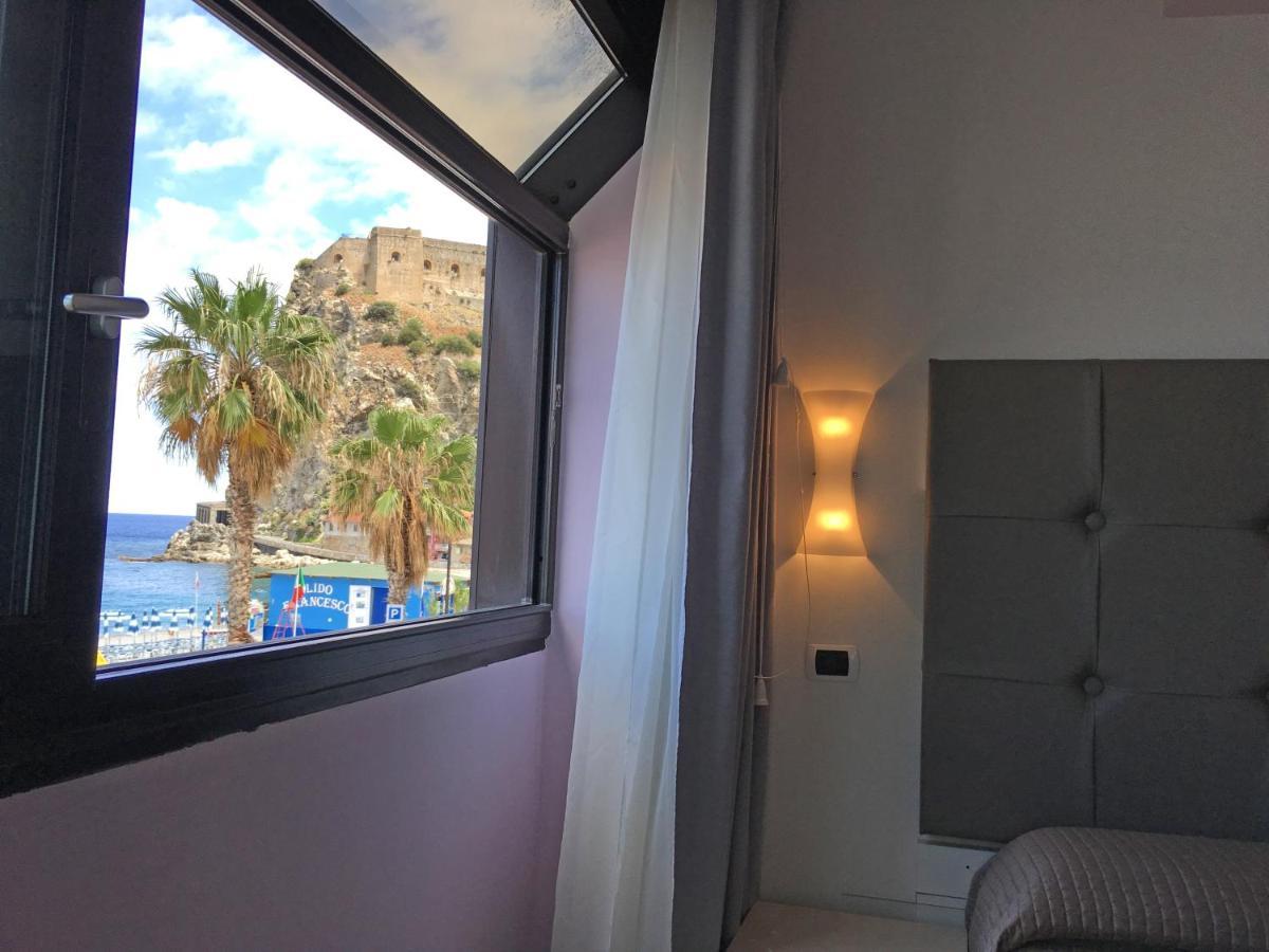Bb Oasis Bed & Breakfast Scilla Exterior photo