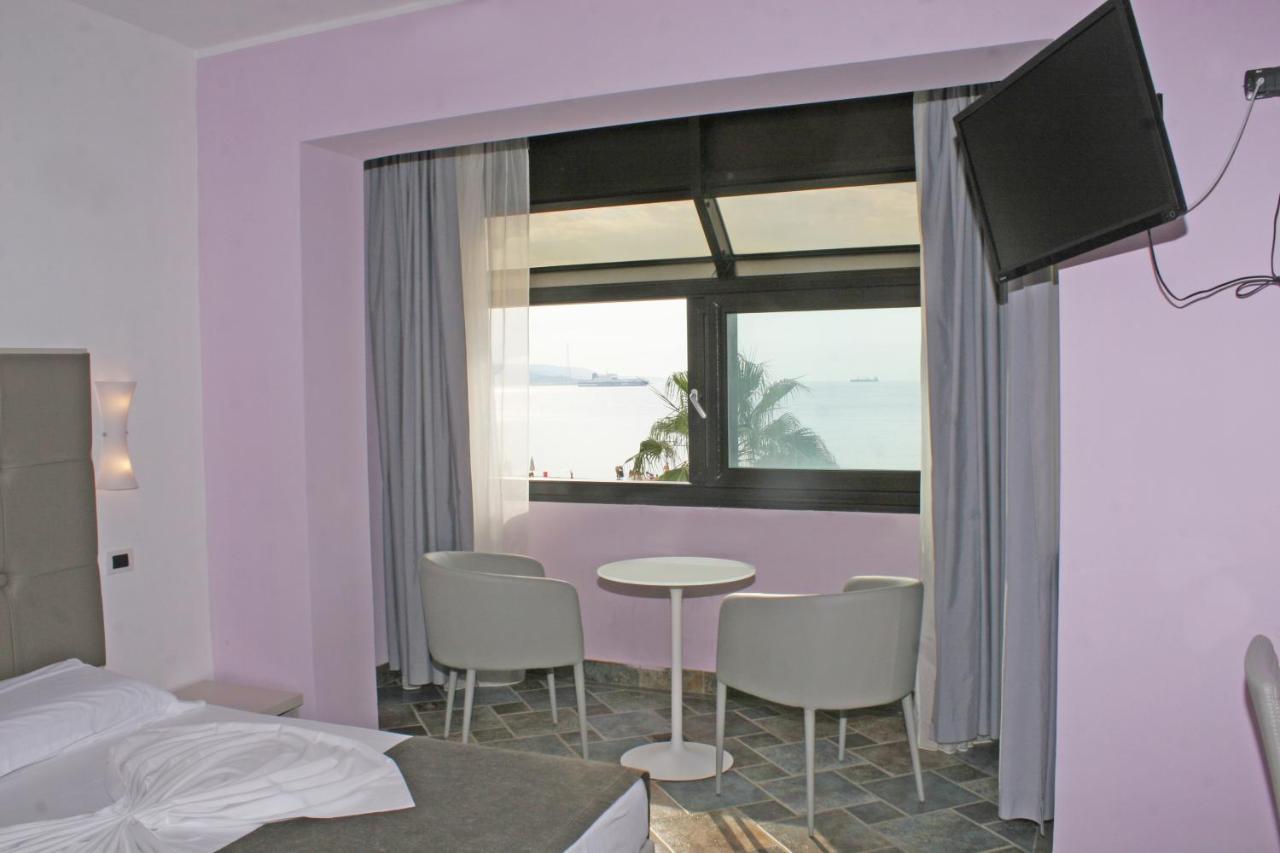 Bb Oasis Bed & Breakfast Scilla Exterior photo